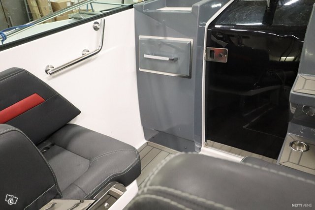 Flipper 670 DC 8