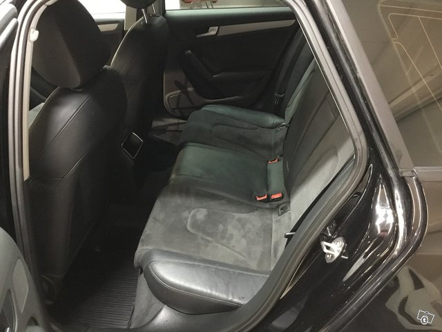 Audi A4 10