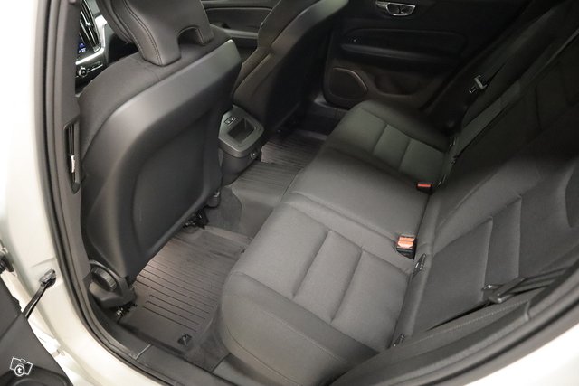 Volvo V60 6
