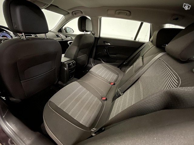 Opel Insignia 14