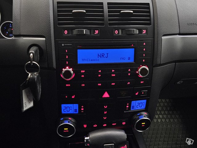 Volkswagen Touareg 18
