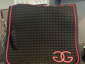 Glen Gordon bling kouluhuopa full, Satulat ja varusteet, Hevoset ja hevosurheilu, Pori, Tori.fi Glen Gordon bling kouluhuopa full, Satulat ja varusteet, Hevoset ja hevosurheilu, Pori, Tori.fi