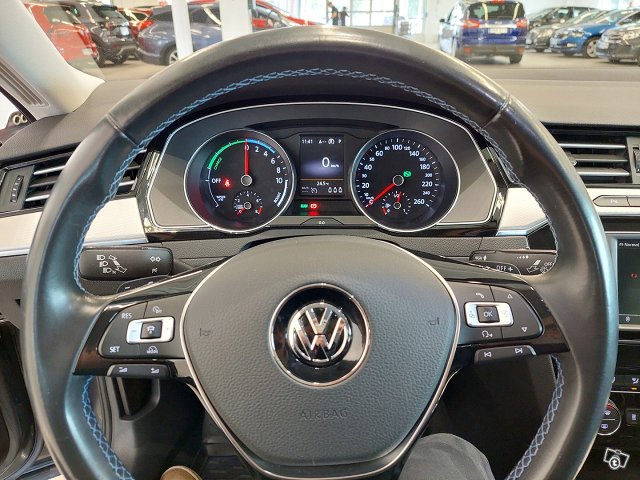 Volkswagen Passat 23