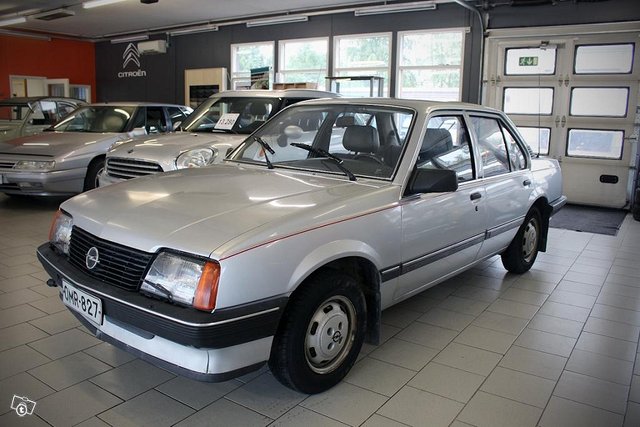 Opel Ascona 5