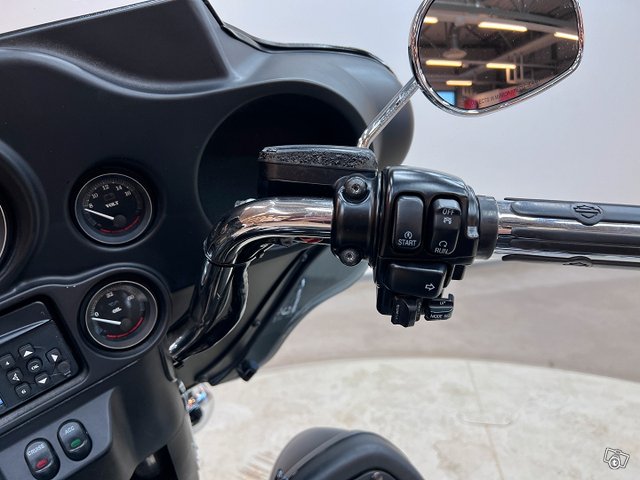 Harley-Davidson Ultra Classic Electra Glide 15