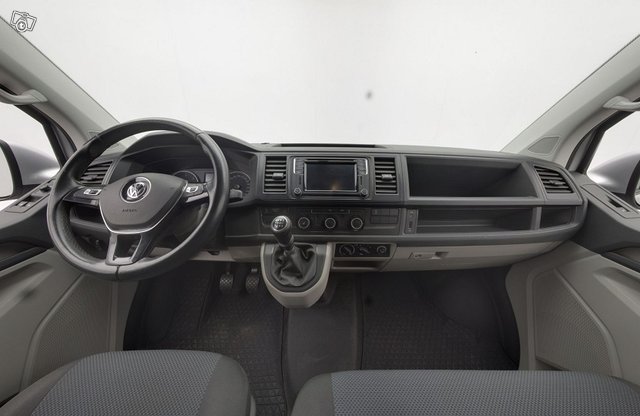 Volkswagen Transporter 13
