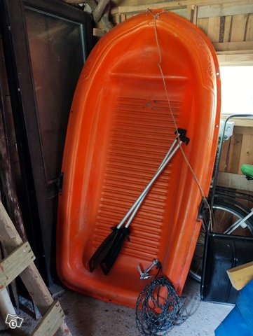 Sport yak -jolla ja airot, kuva 1