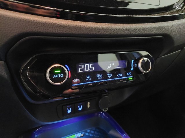 Toyota Aygo X 11