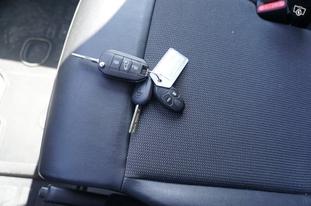 Opel Vivaro 10