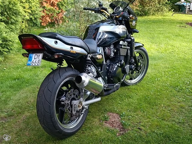 Kawasaki zrx 1100, kuva 1