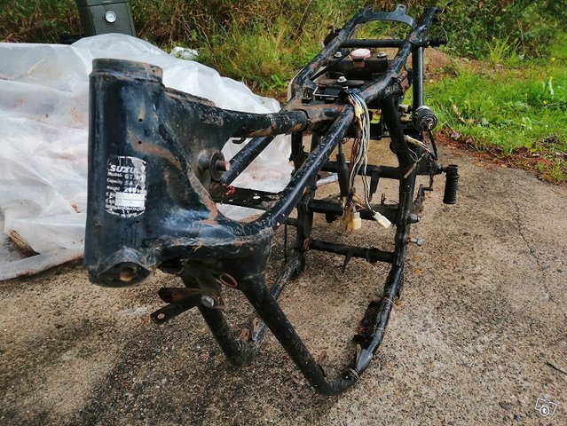 Suzuki GT 550 runko