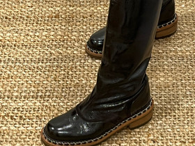 Chanel pitkät saappaat, Vaatteet ja kengät, Helsinki, Tori.fi Chanel pitkät saappaat, Vaatteet ja kengät, Helsinki, Tori.fi