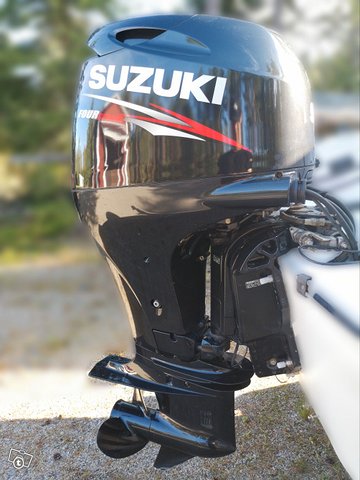 Suzuki DF90, kuva 1