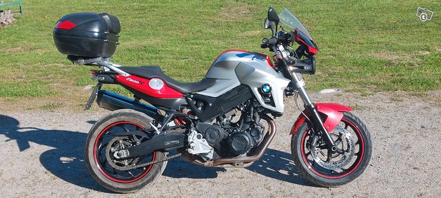 BMW F800R (vaihto retkipurjeveneeseen), kuva 1