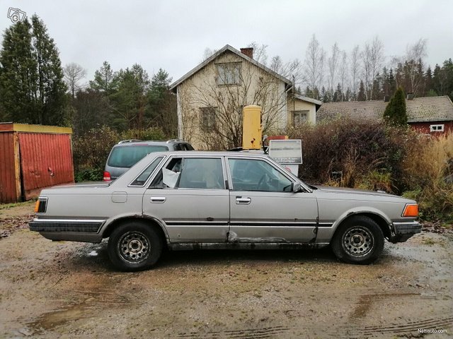 Nissan Cedric 5