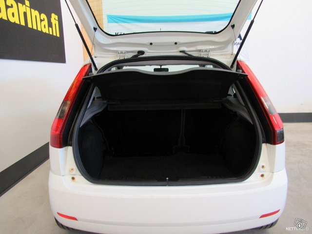 Ford Fiesta 14