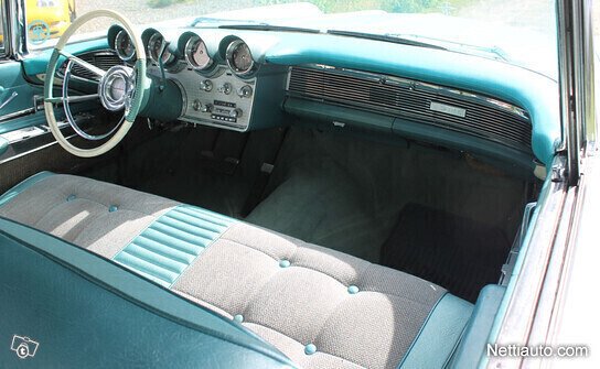 Lincoln Continental 10