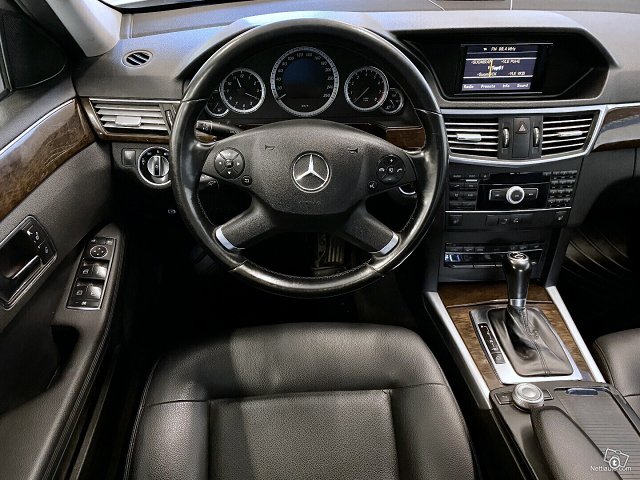 Mercedes-Benz E 9