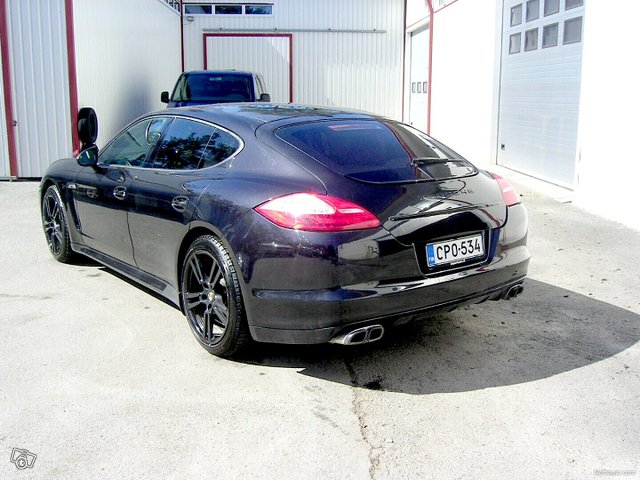 Porsche Panamera 3