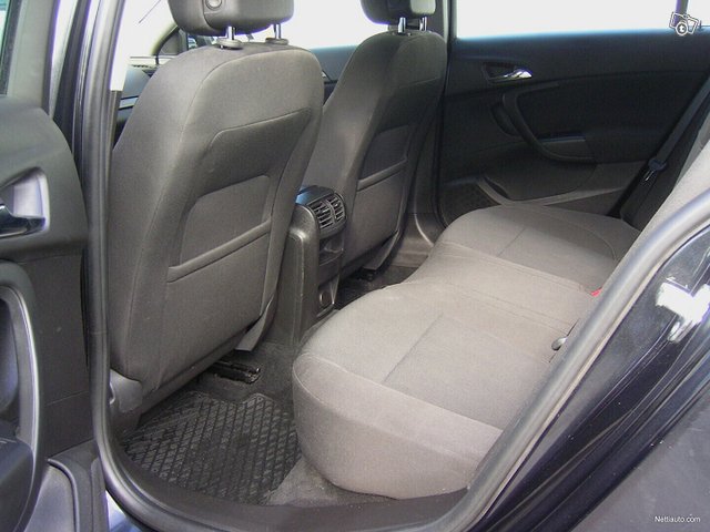Opel Insignia 7