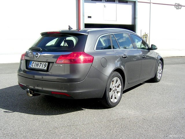Opel Insignia 5