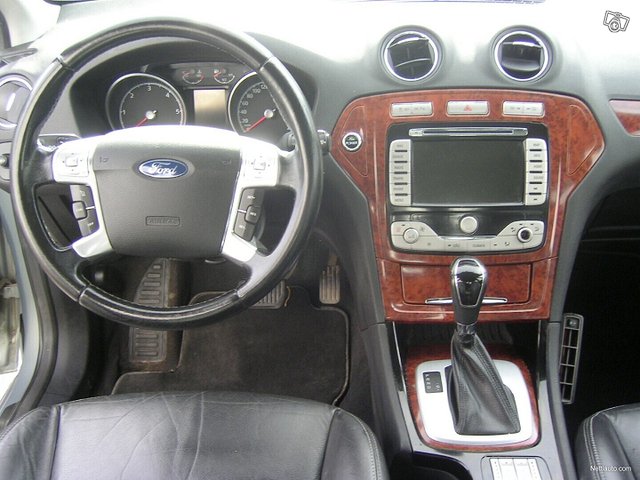 Ford Mondeo 8