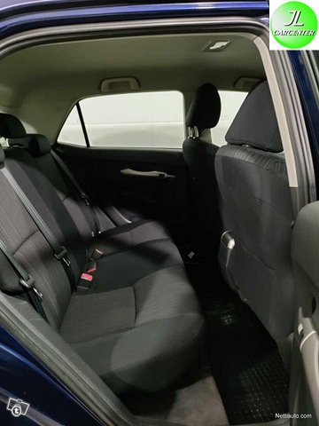 Toyota Auris 10