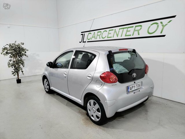 Toyota Aygo 6