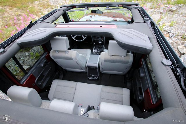 Jeep Wrangler 13