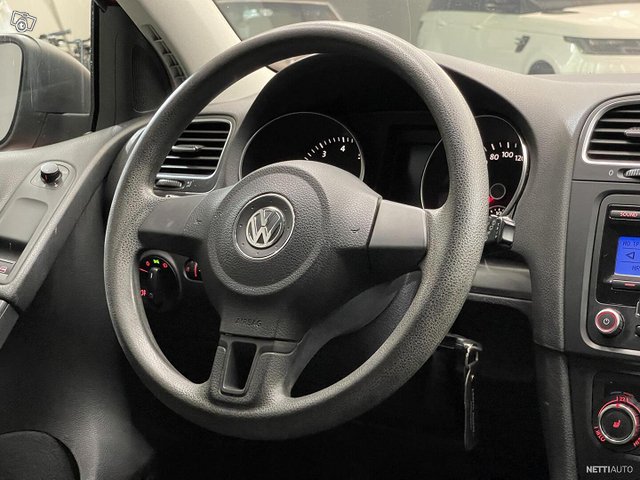 Volkswagen Golf 13