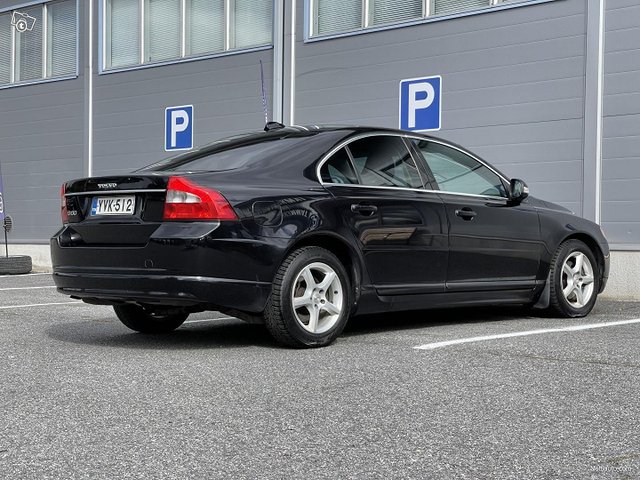 Volvo S80 17