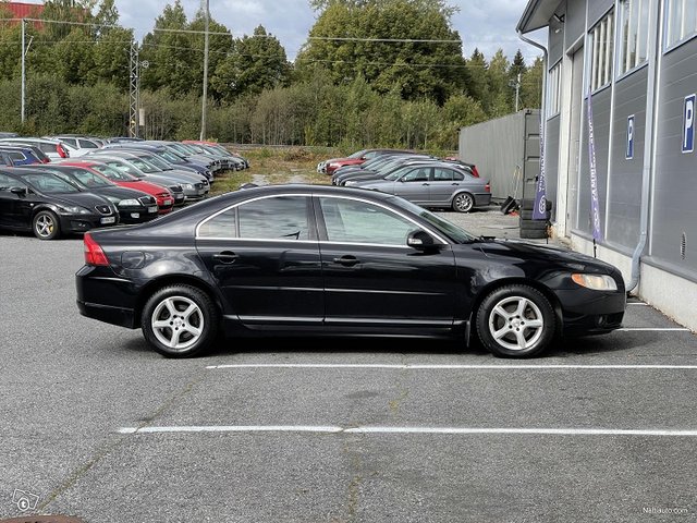 Volvo S80 23