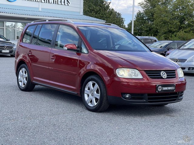 Volkswagen Touran 24