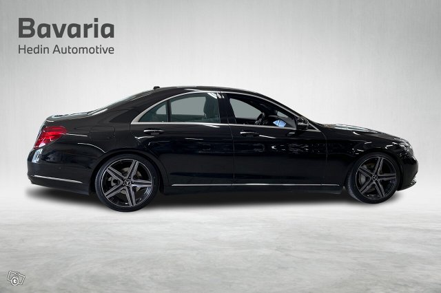 MERCEDES-BENZ S 8