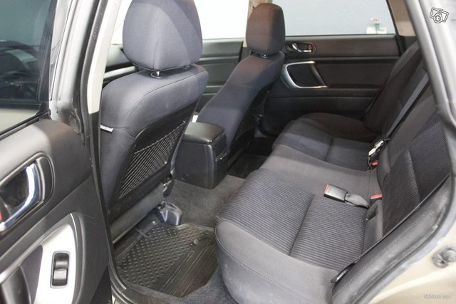 Subaru Legacy 9