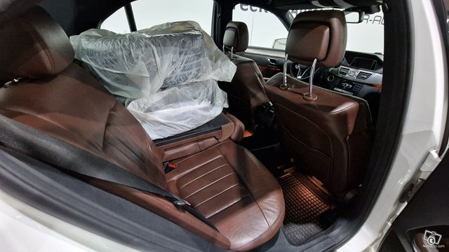 Mercedes-Benz E 9