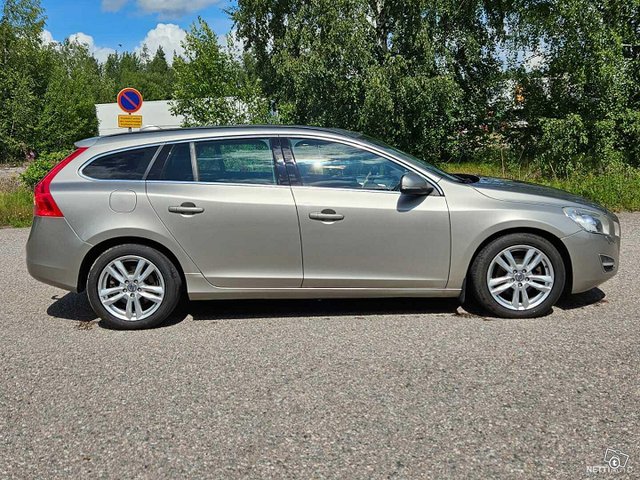 Volvo V60 6