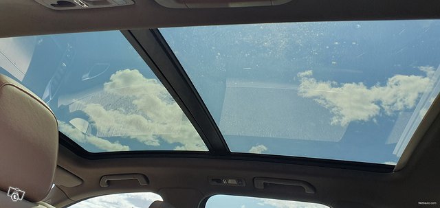 Porsche Cayenne 24