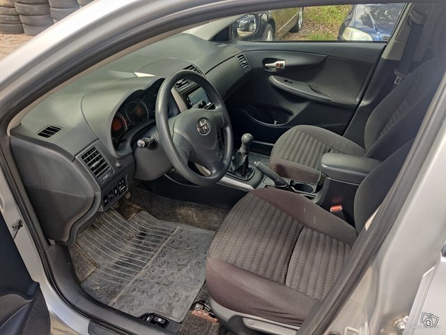 Toyota Corolla 6