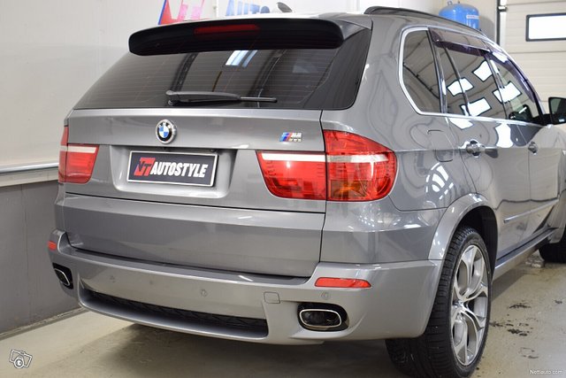 BMW X5 9