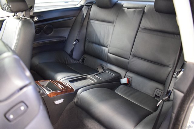 BMW 335 16