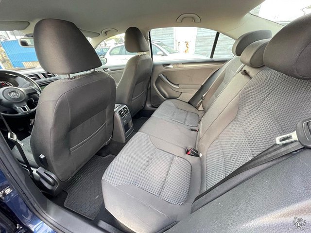 Volkswagen Jetta 10