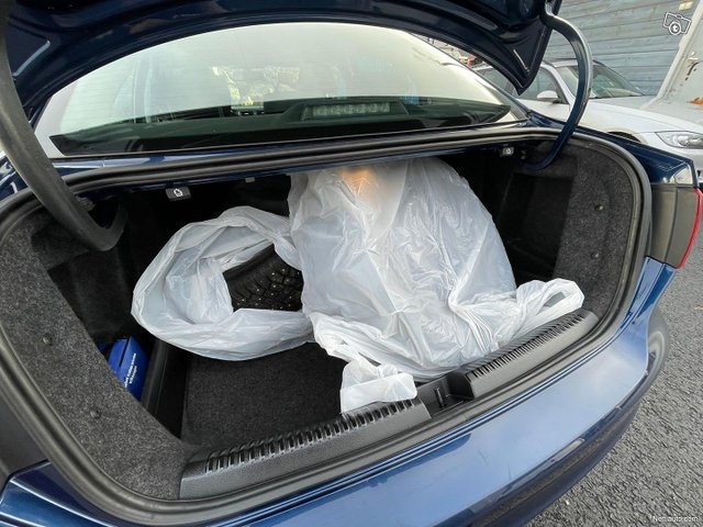 Volkswagen Jetta 12