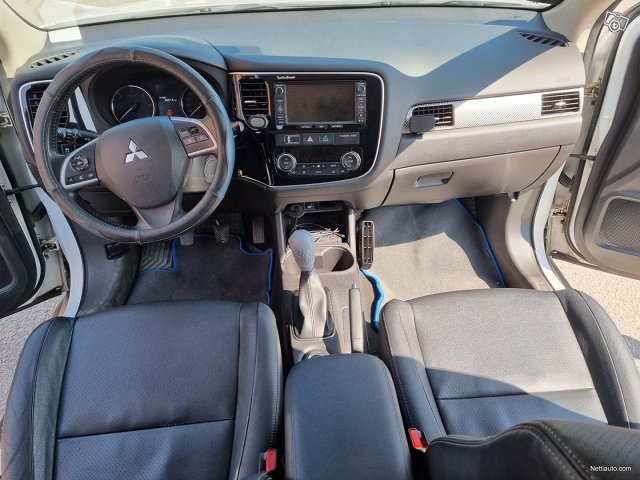 Mitsubishi Outlander 8
