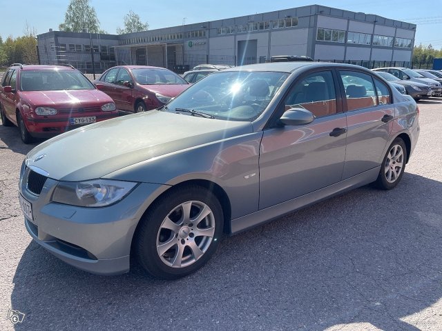 BMW 320