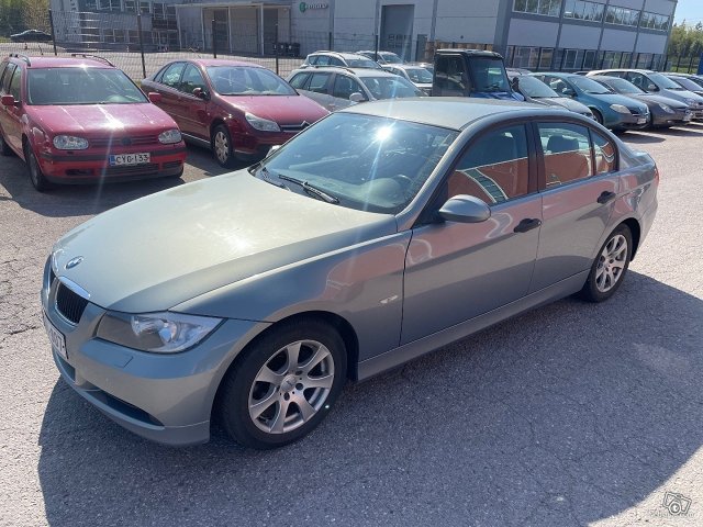 BMW 320 2