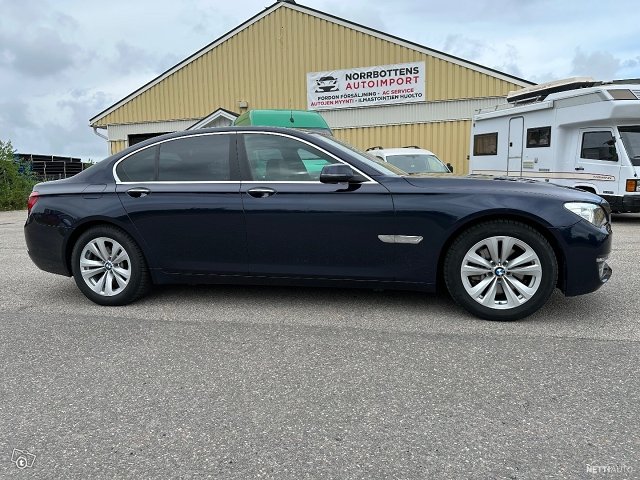 BMW 730 23