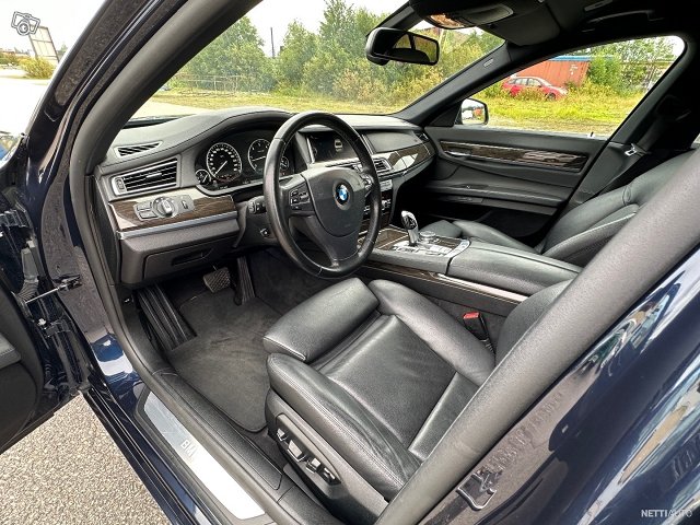 BMW 730 25