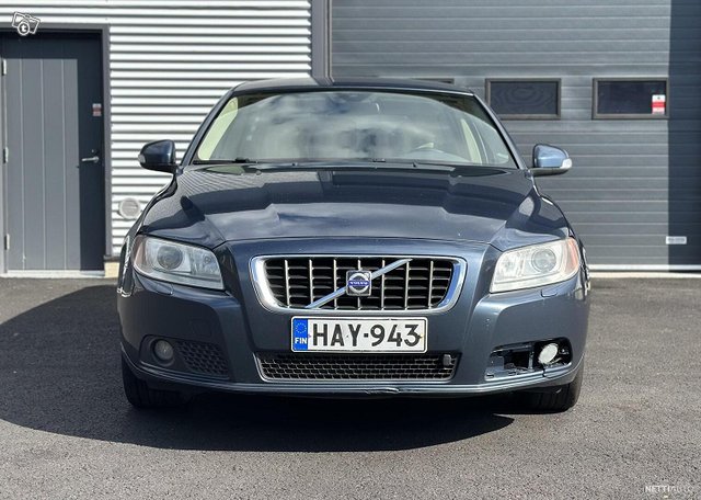 Volvo V70 11