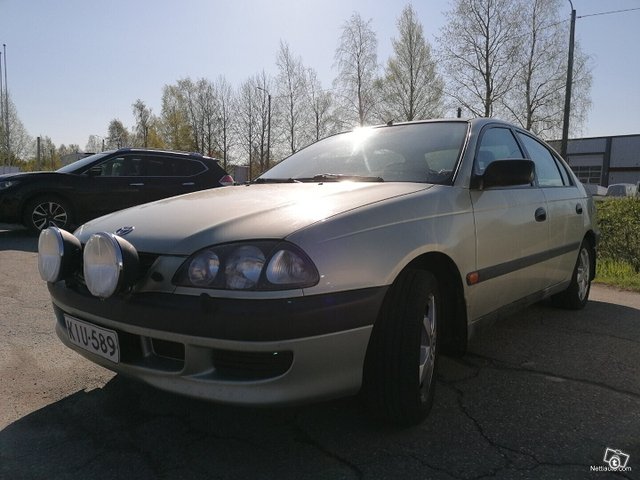 Toyota Avensis 5